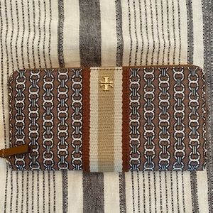 Tory Burch Gemini Link Wallet